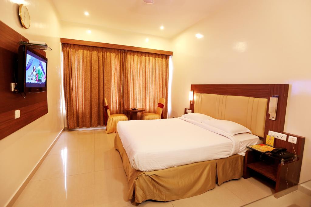 Hotel Swagath Grand Nagole Hyderabad Quarto foto